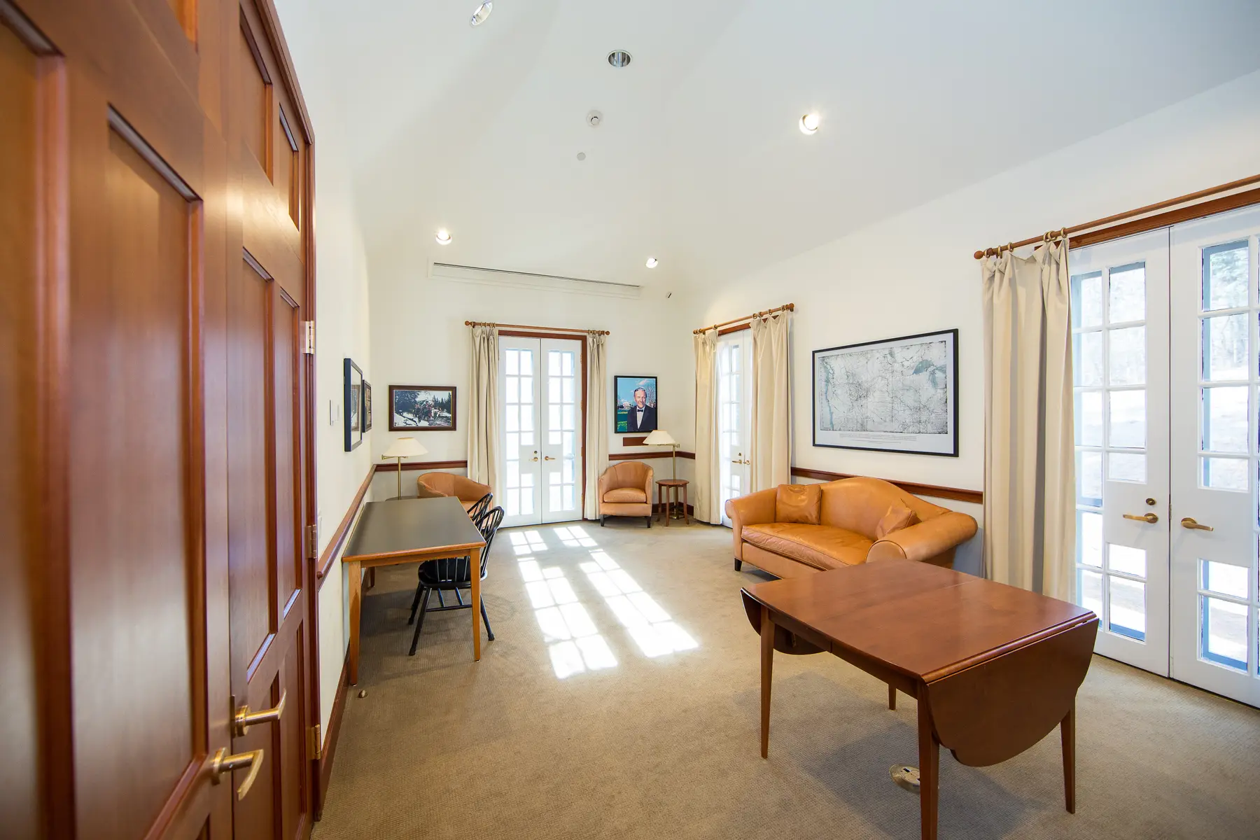 Image of the Nichols Room in the Jefferson Library.